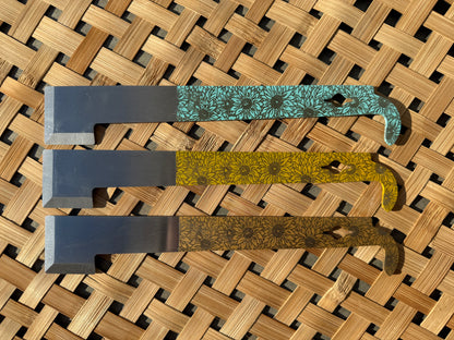 Sunflower Engraved J Hook Hive Tool